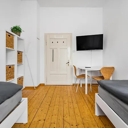 Rent Solution - - Fuer Teams 3*